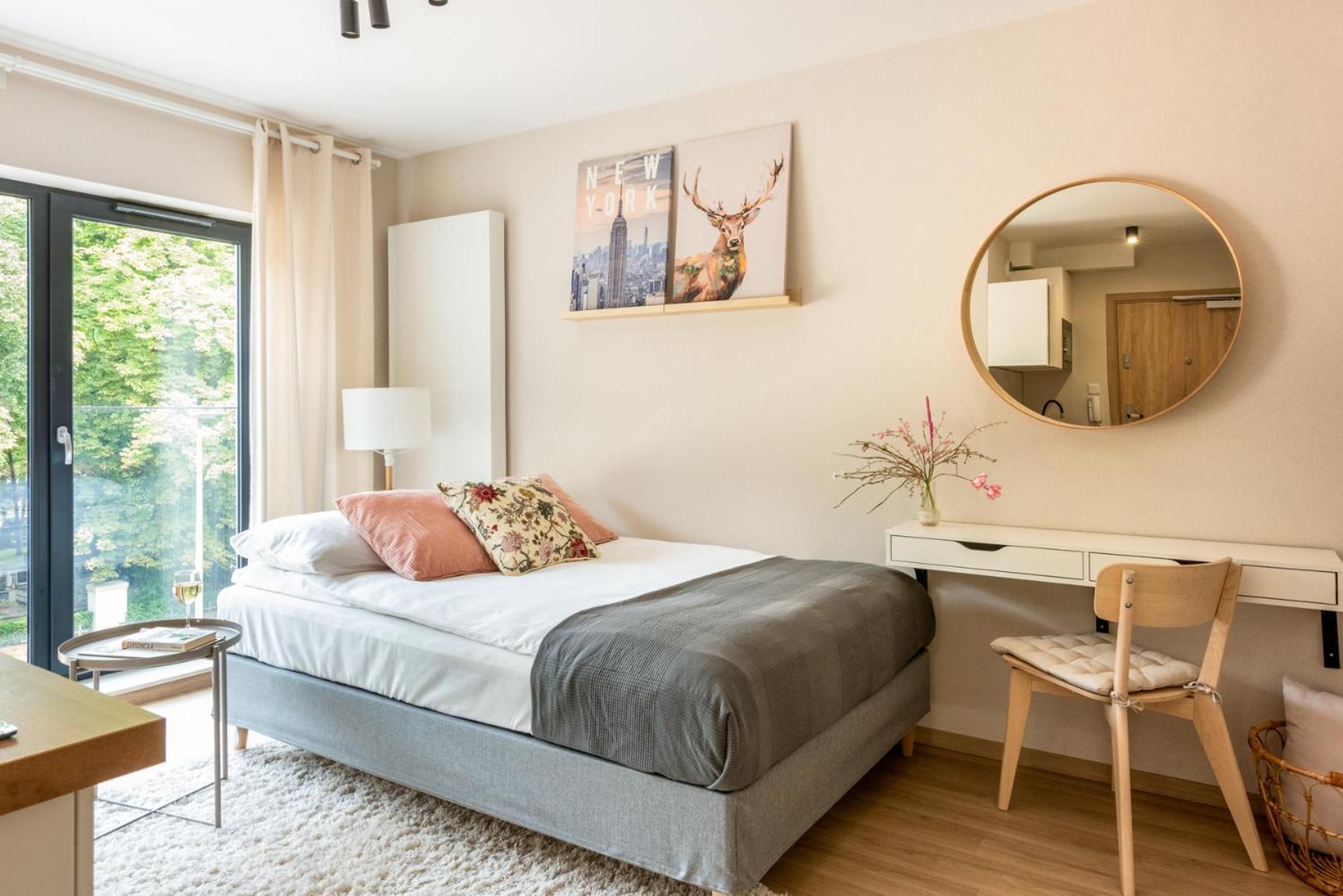Iron Apartments Краків Екстер'єр фото