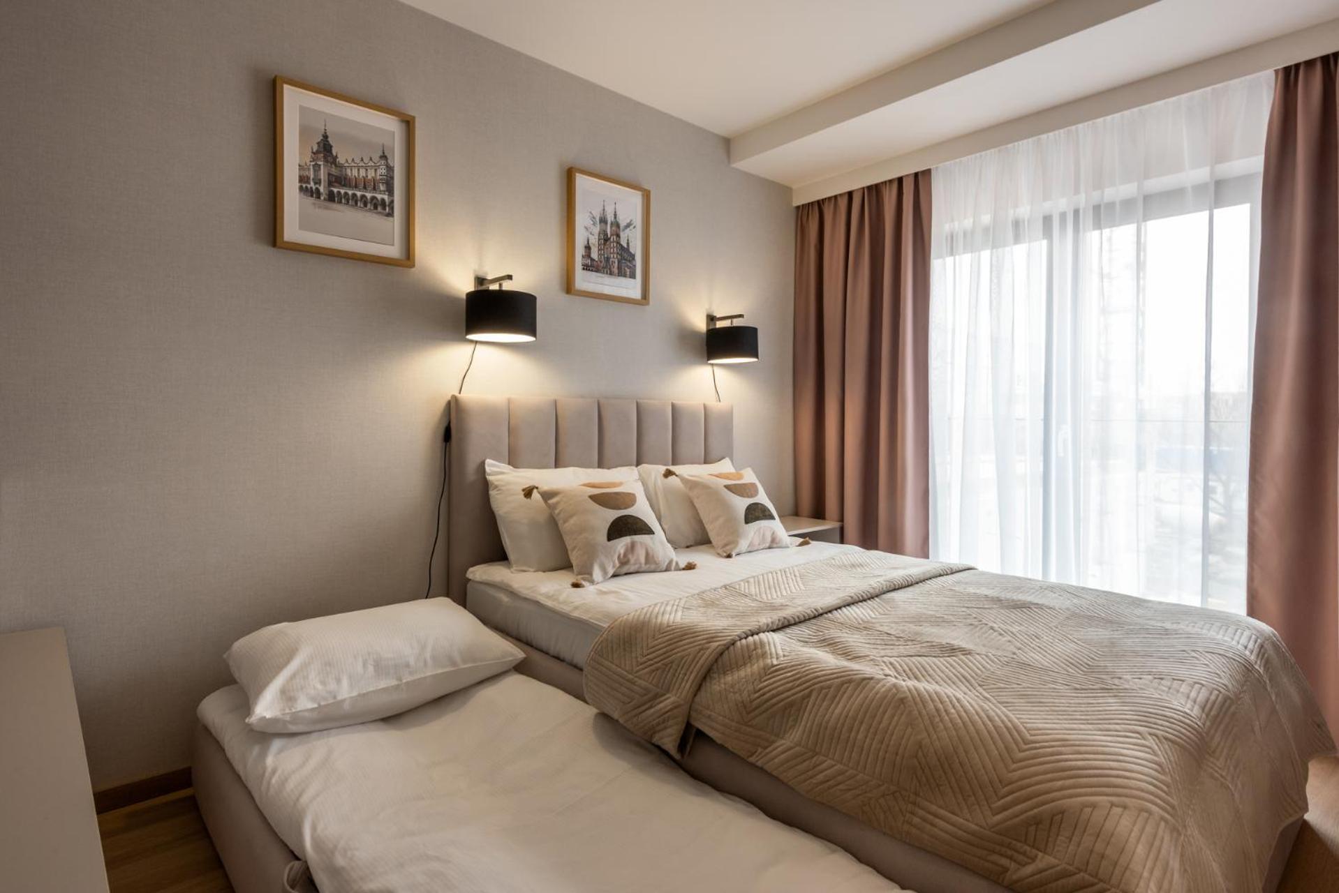 Iron Apartments Краків Екстер'єр фото