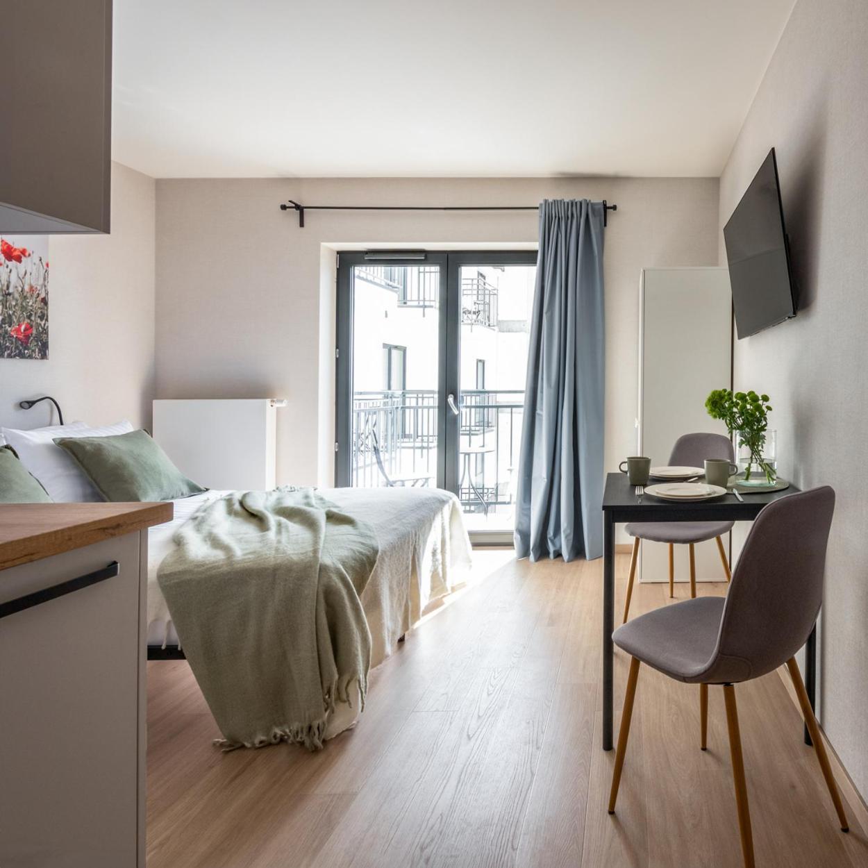 Iron Apartments Краків Екстер'єр фото